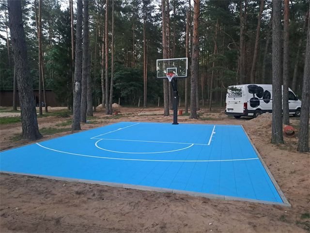 Basketball court among pines, Švenčionys